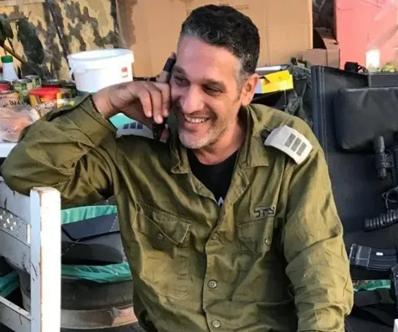 ניר שוחט, שף ומסעדן, במדי מילואים